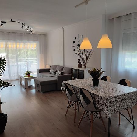 Apartamento Entero Con Piscina A 5 Min Del Centro Figueras Exterior foto