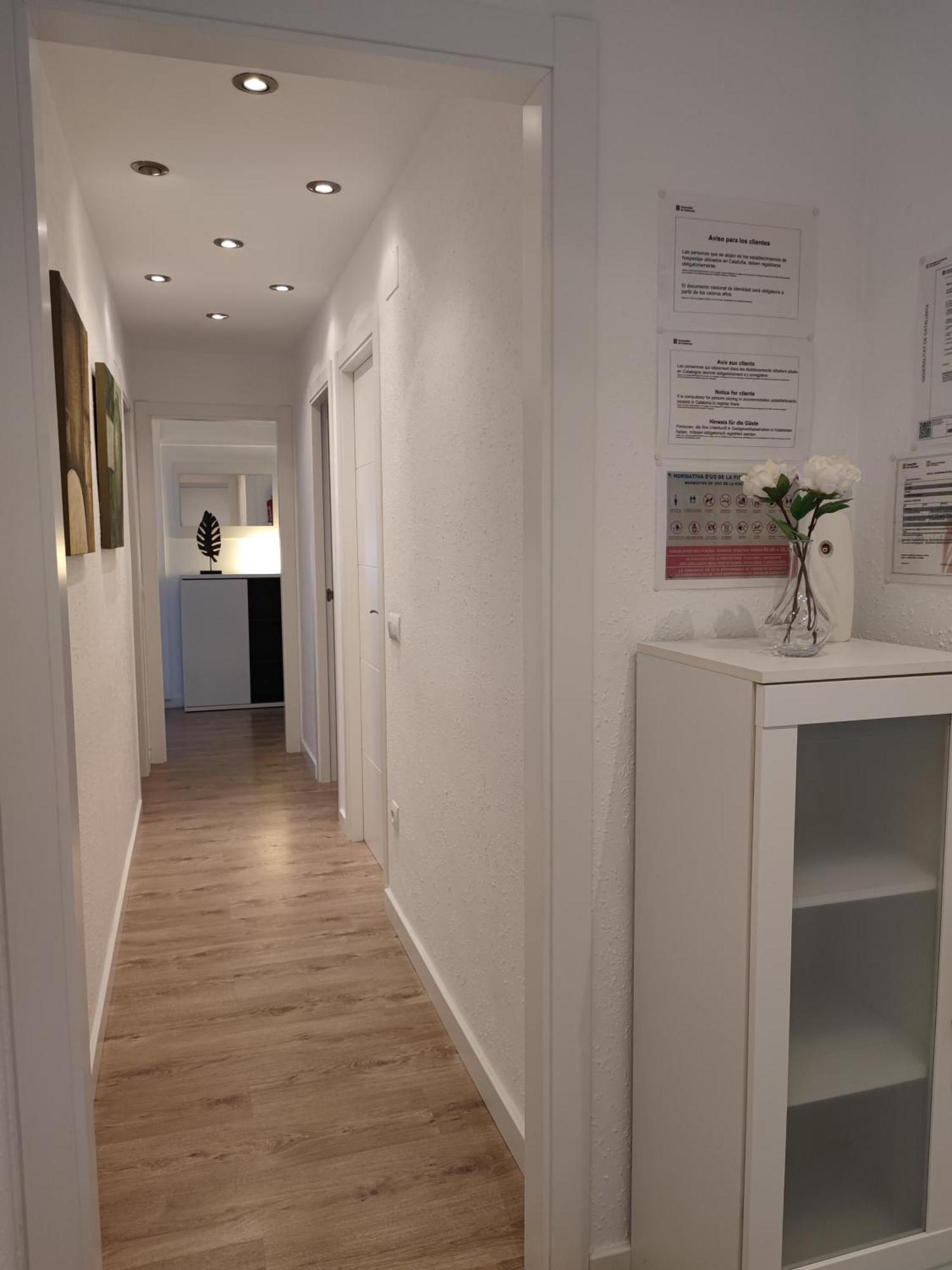 Apartamento Entero Con Piscina A 5 Min Del Centro Figueras Exterior foto
