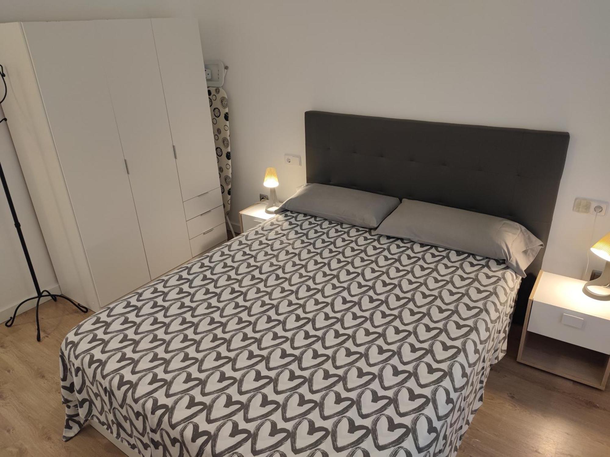 Apartamento Entero Con Piscina A 5 Min Del Centro Figueras Exterior foto