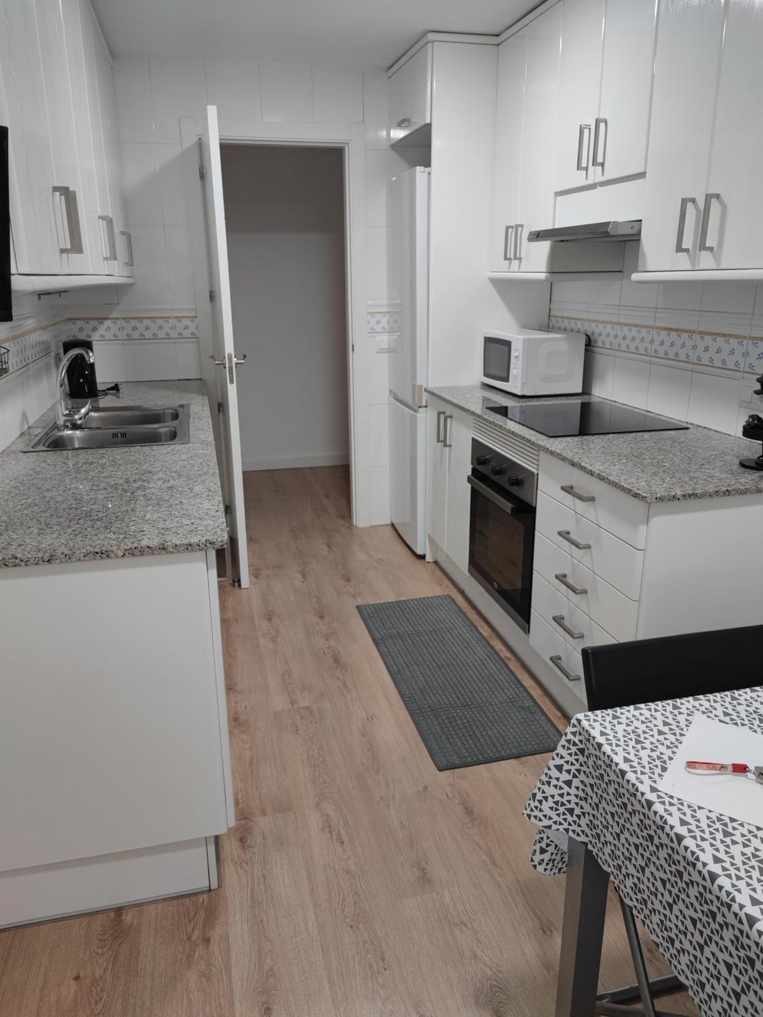 Apartamento Entero Con Piscina A 5 Min Del Centro Figueras Exterior foto